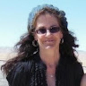 Meet your Posher, Debbie